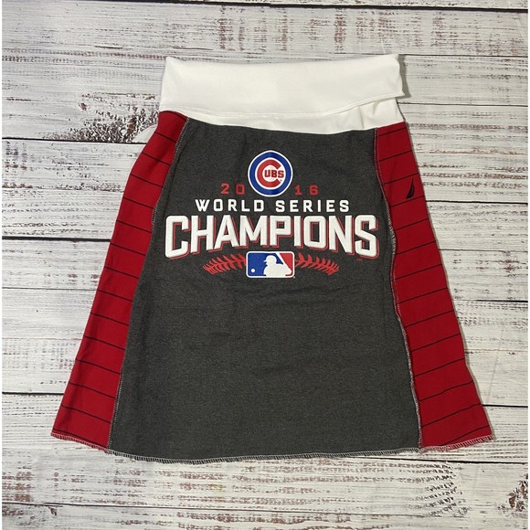 Women's Nautica Chicago Cubs World Series Champs Top - Picture 1 of 3